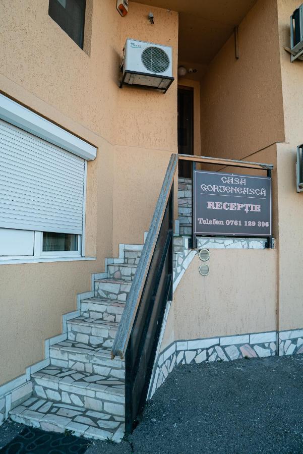 Casa Gorjeneasca Hotel Targu Jiu Ngoại thất bức ảnh